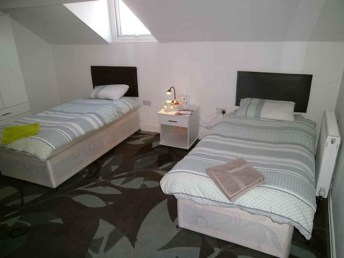 Melrose Abbey Guesthouse Liverpool Room photo